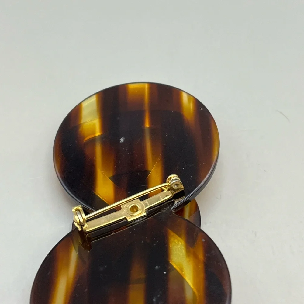 Gold and Brown Vintage-Inspired Brooch - Picture 2 of 3